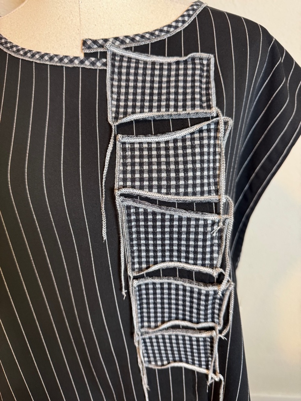 NWT XIAO Black Boxy Pinstripe Pullover with Gingham Applique size Small - Picture 2 of 13